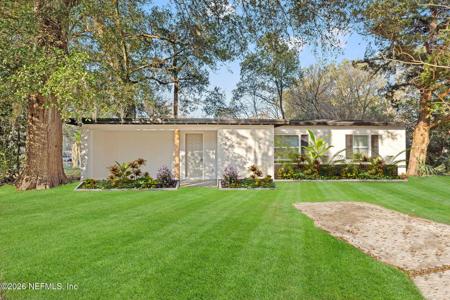 2341 LAKE LUCINA Drive