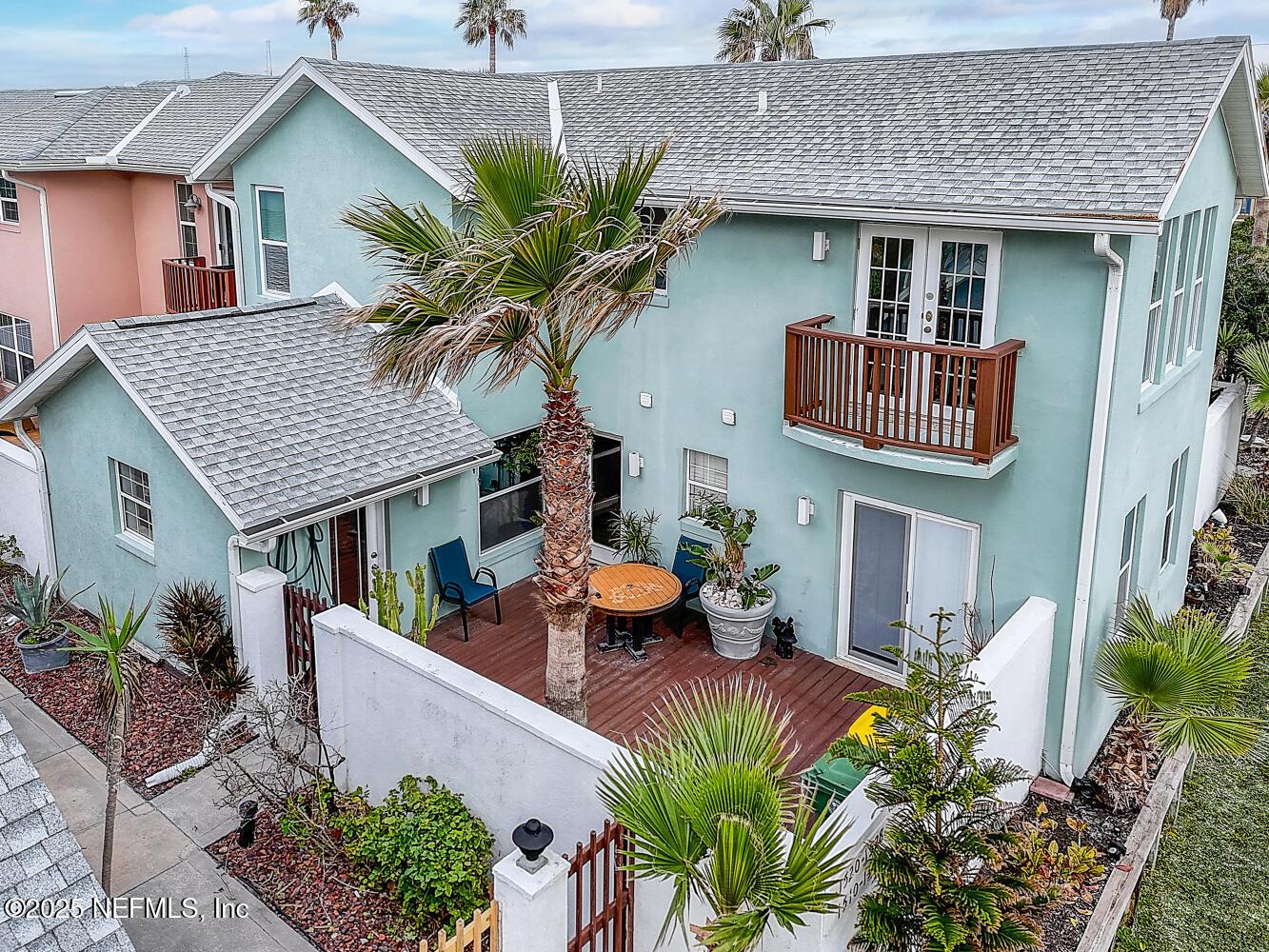 Image 1: 1510 1st St S Jax Beach-9