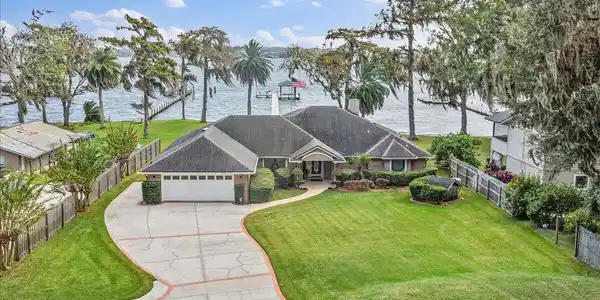 1274 HICKORY COVE LN