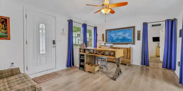 Image 2: 63-web-or-mls-036A2369