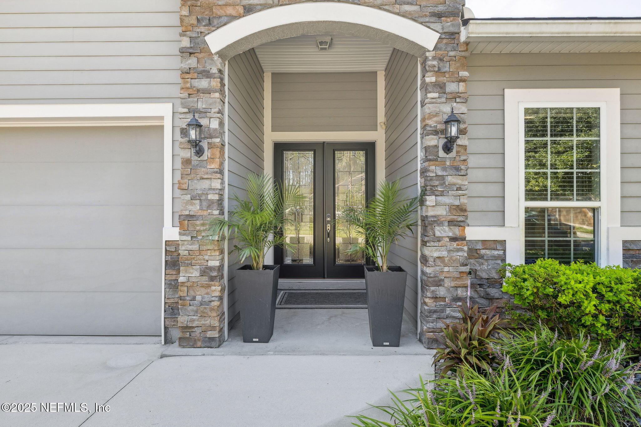 Image 4: 4-web-or-mls-344 Senegal Dr (4 of 48)