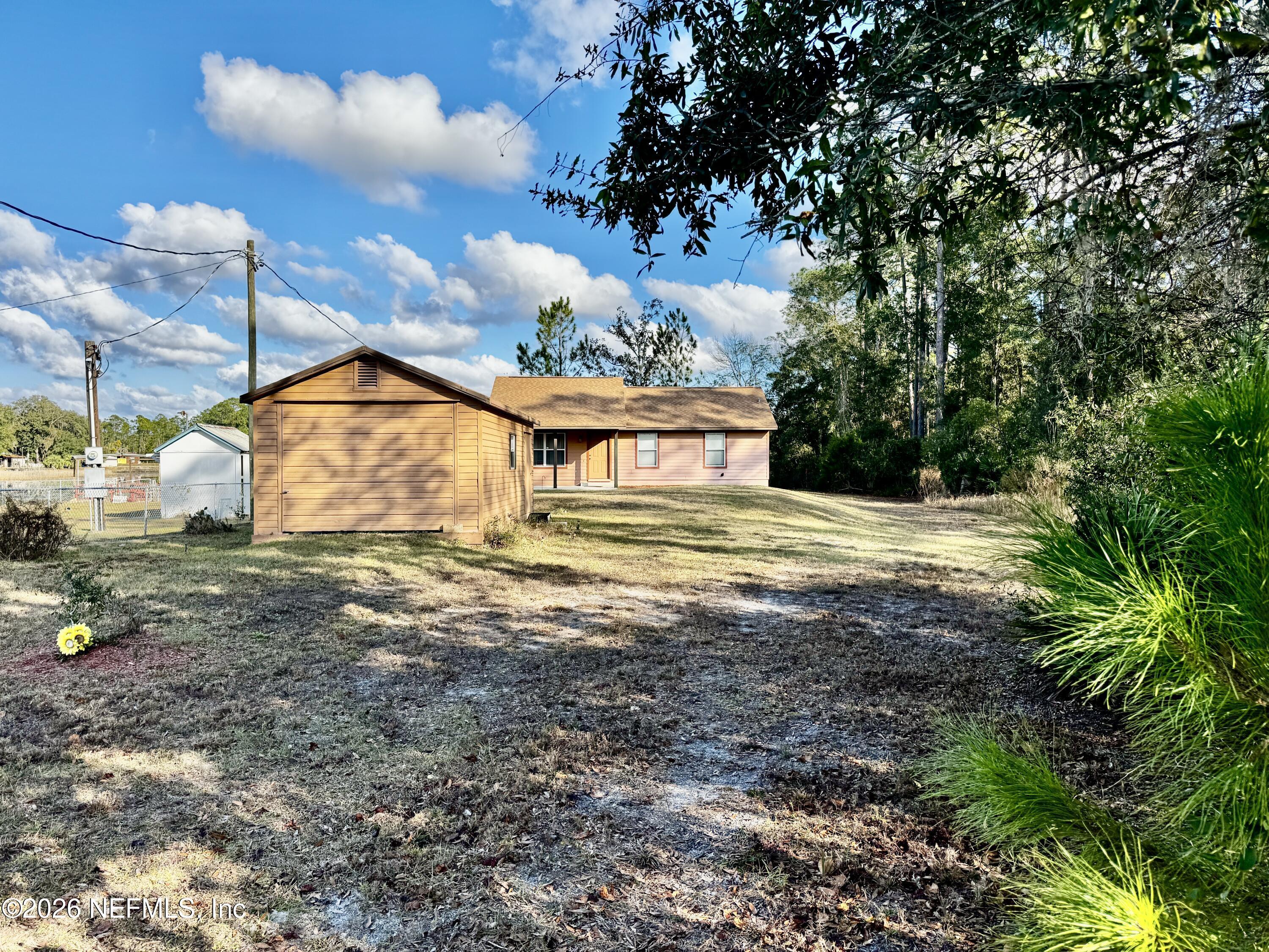 Image 2: 146 Tyler Av, Interlachen, Florida