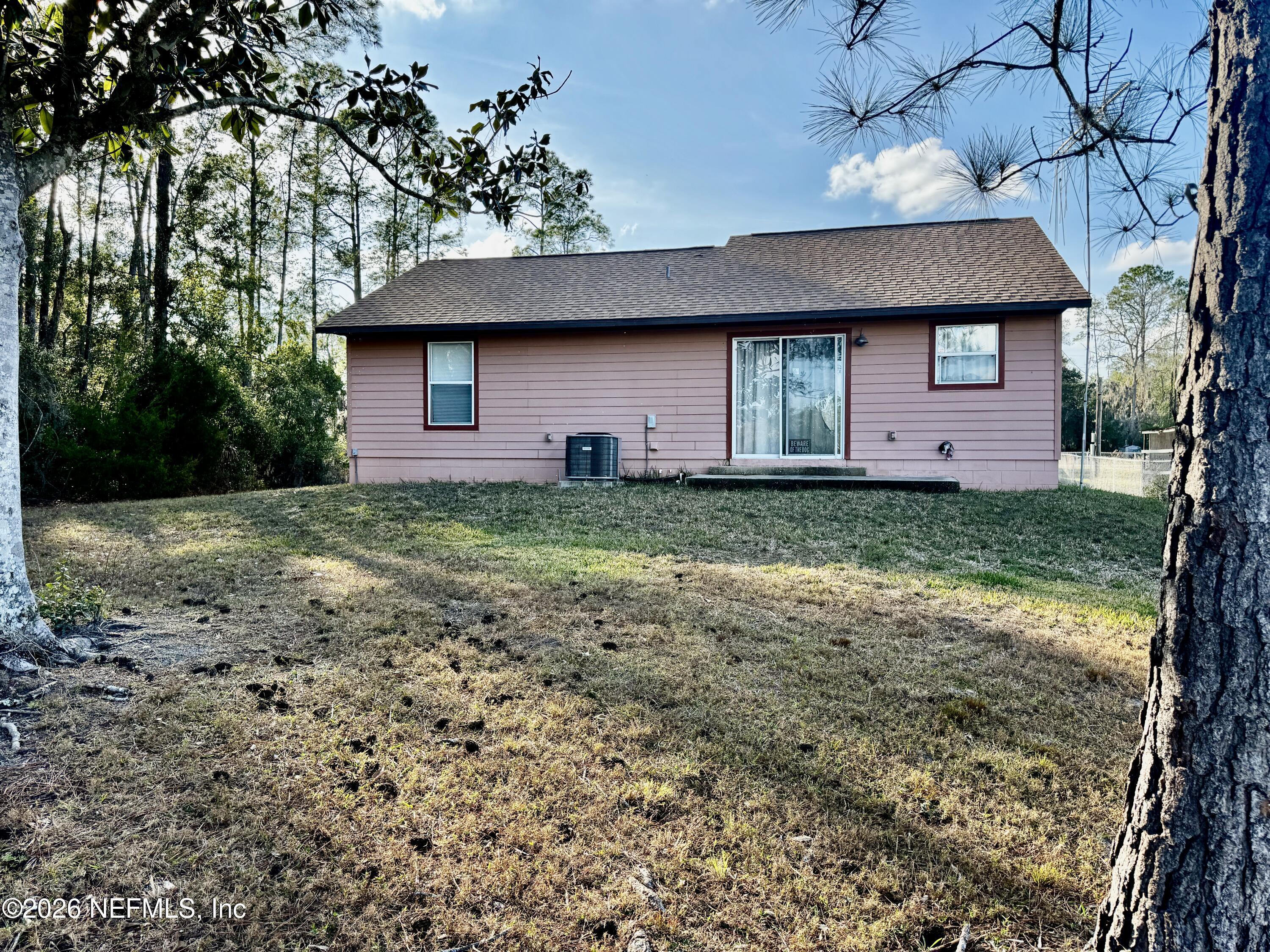 Image 3: 146 Tyler Av, Interlachen, Florida