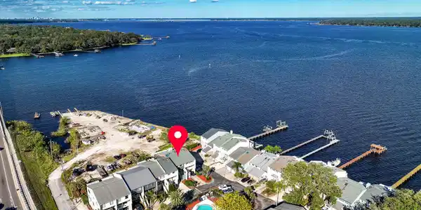328 SCENIC POINT Lane