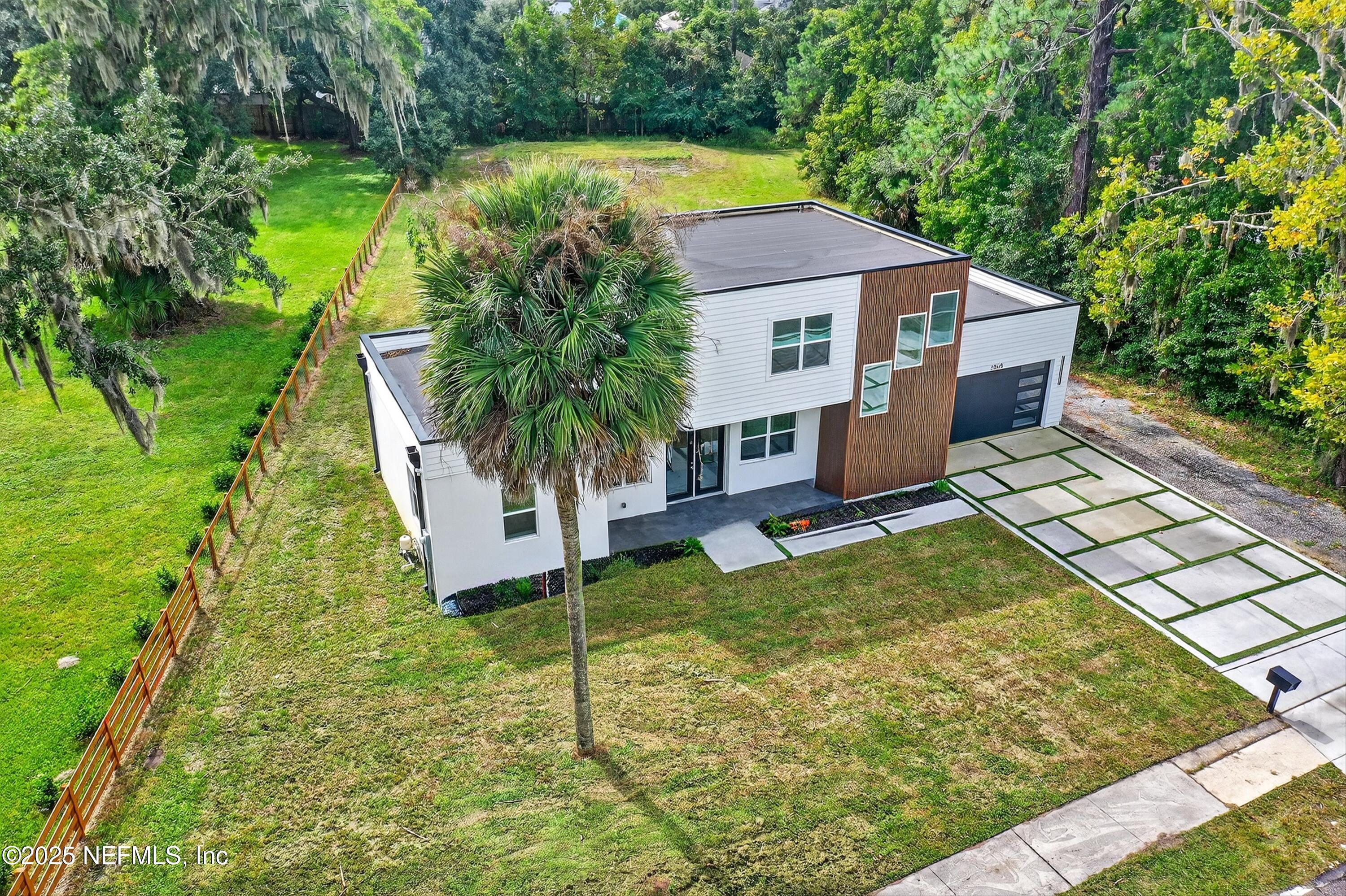 Image 3: 03-003_DJI_0437-Edit