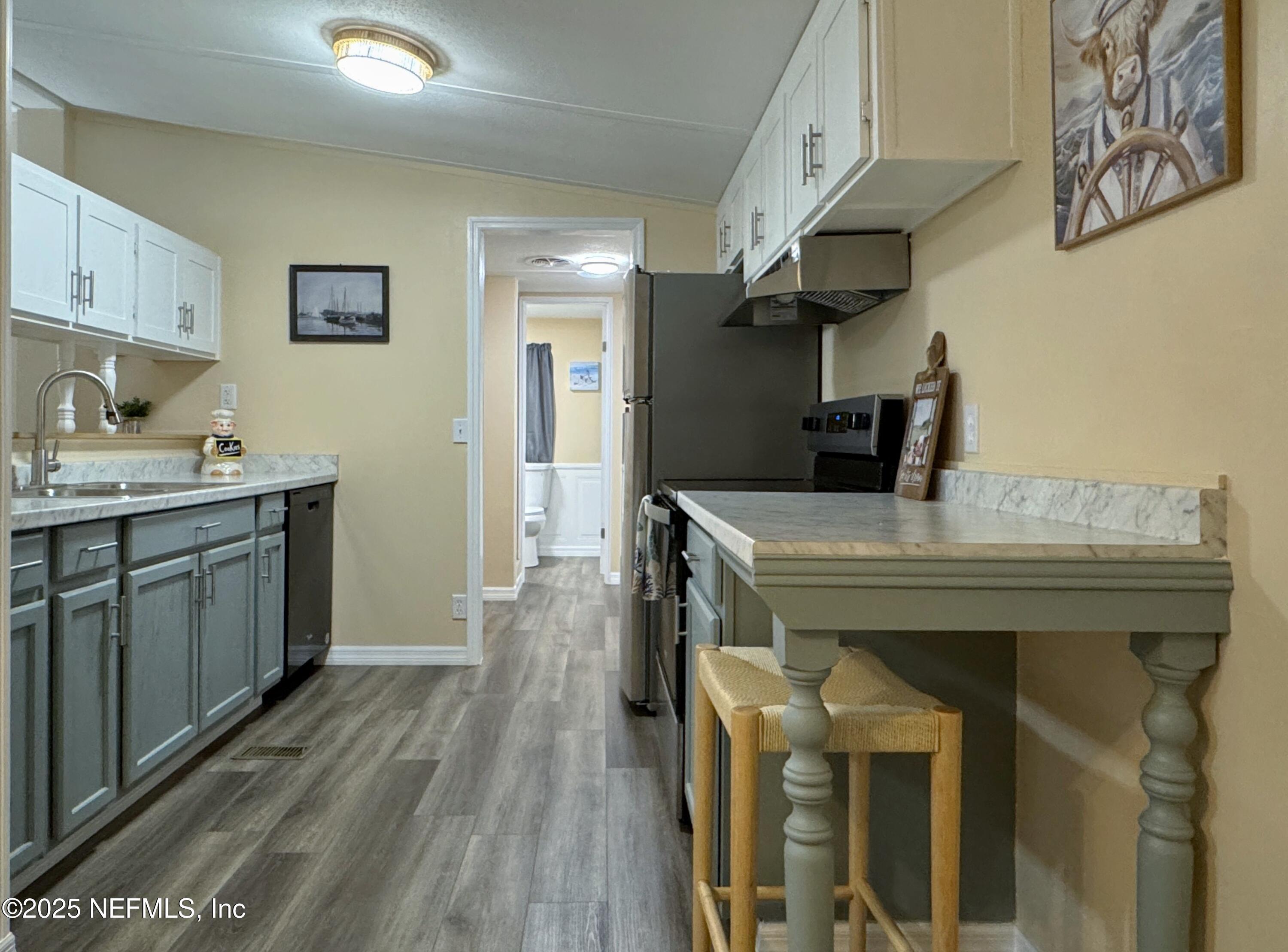 Image 2: Kitchen (4) - Copy - Copy