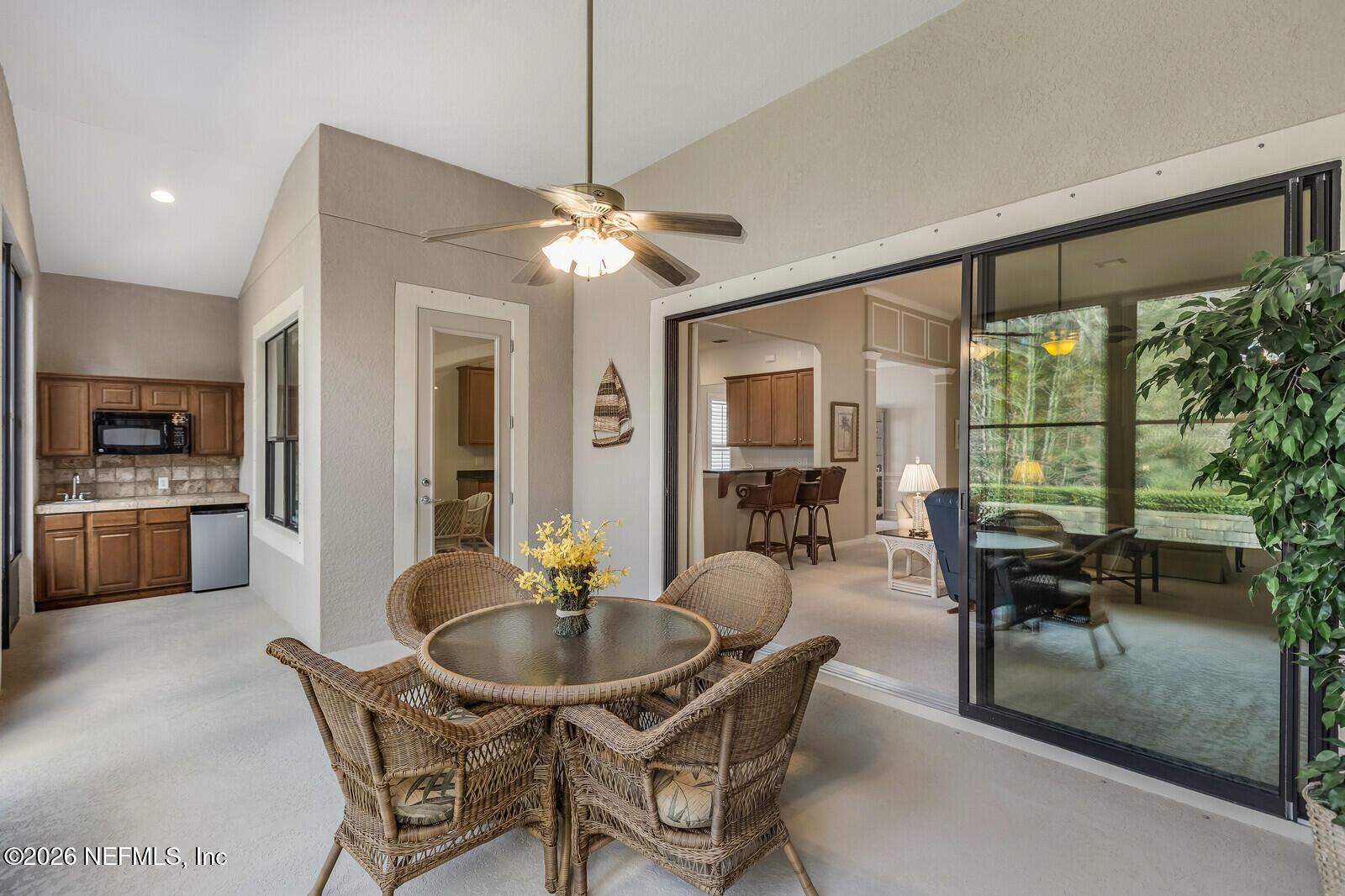 Image 4: Summer Kitchen