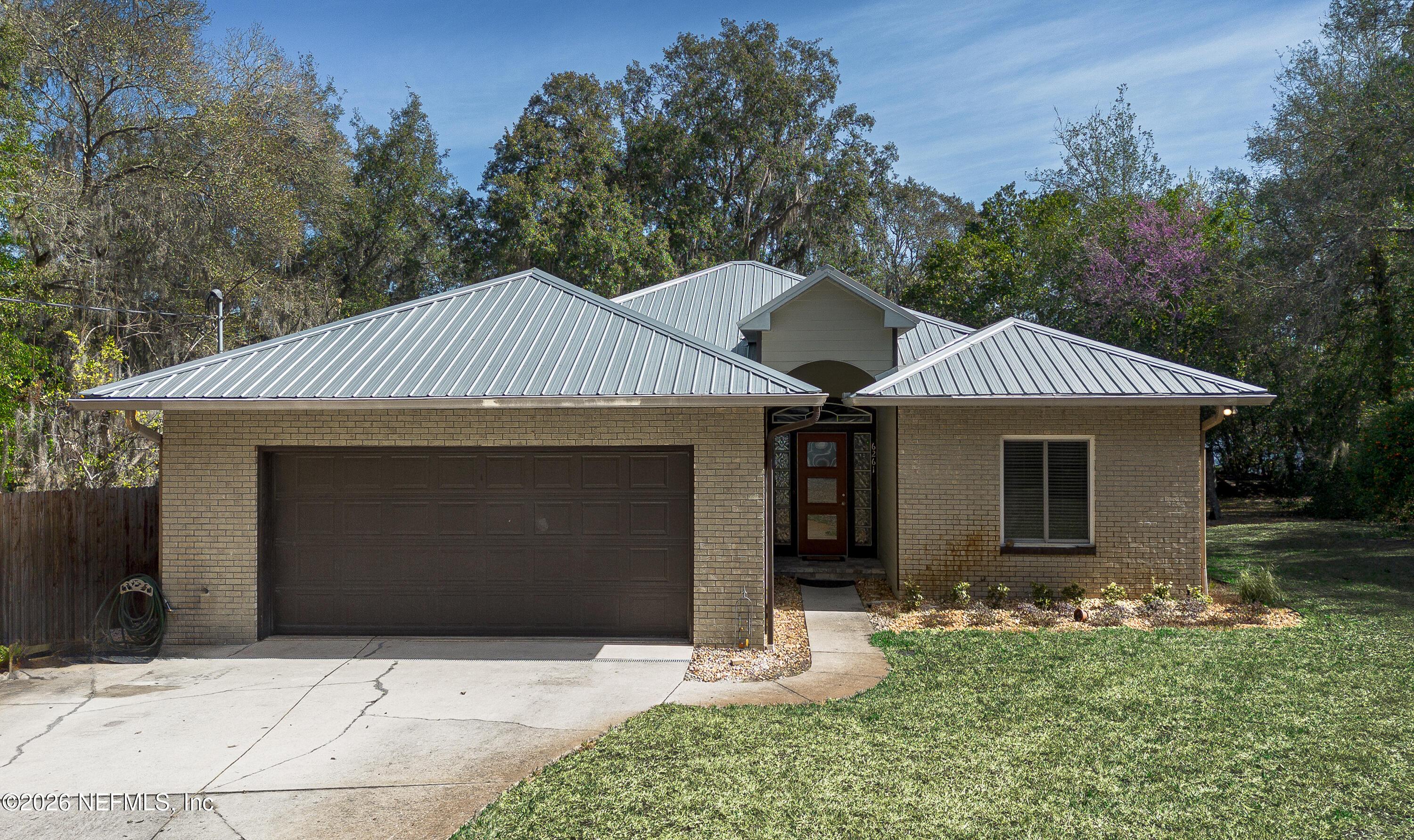 Image 1: Ext Front a