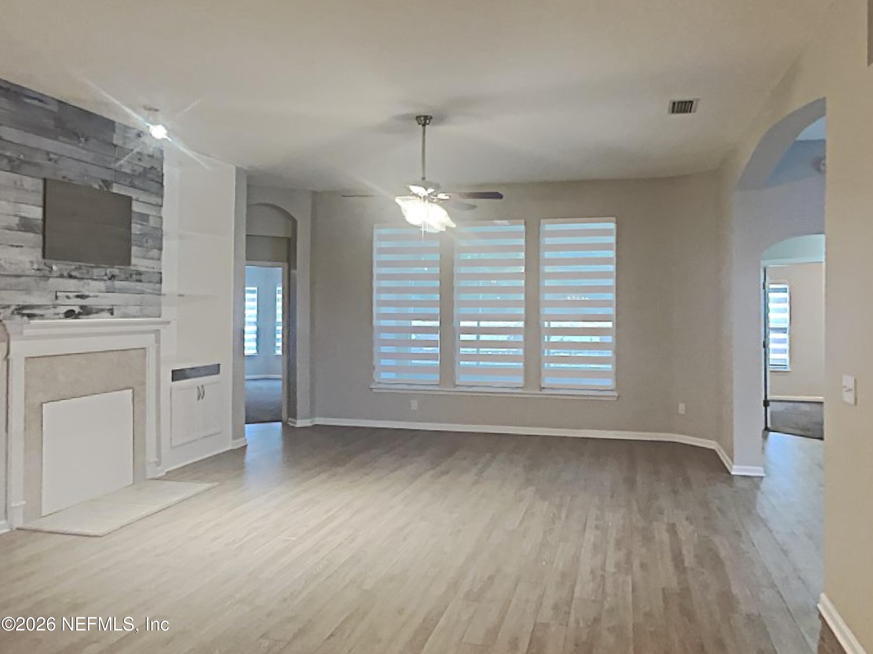 Image 3: 1001670.13895 Fish Eagle Drive E.Photo_2