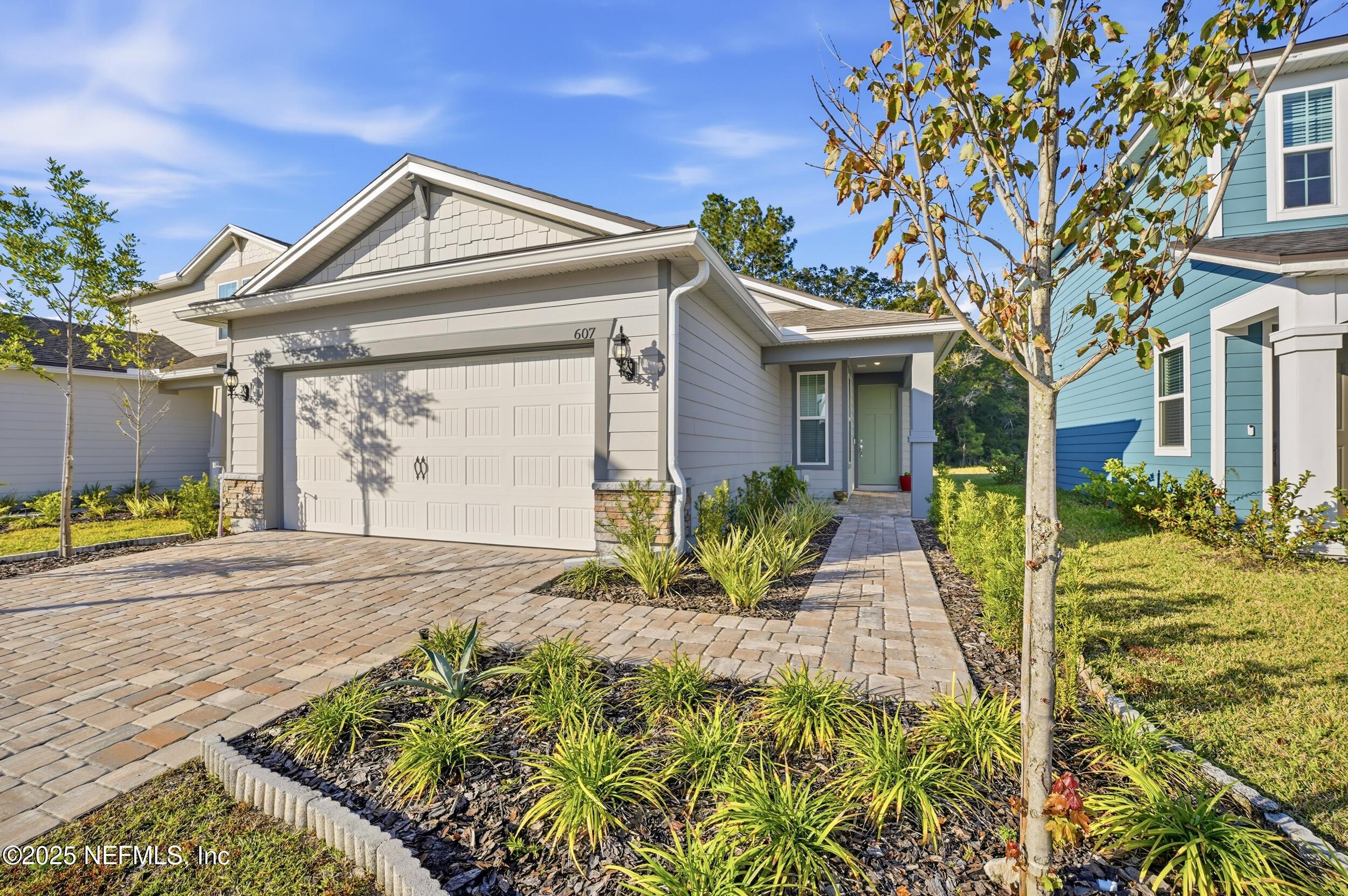 Image 4: Lovely Elevation