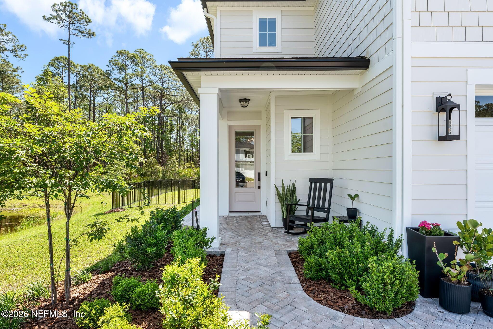 Image 3: 4-web-or-mls-Front Porch