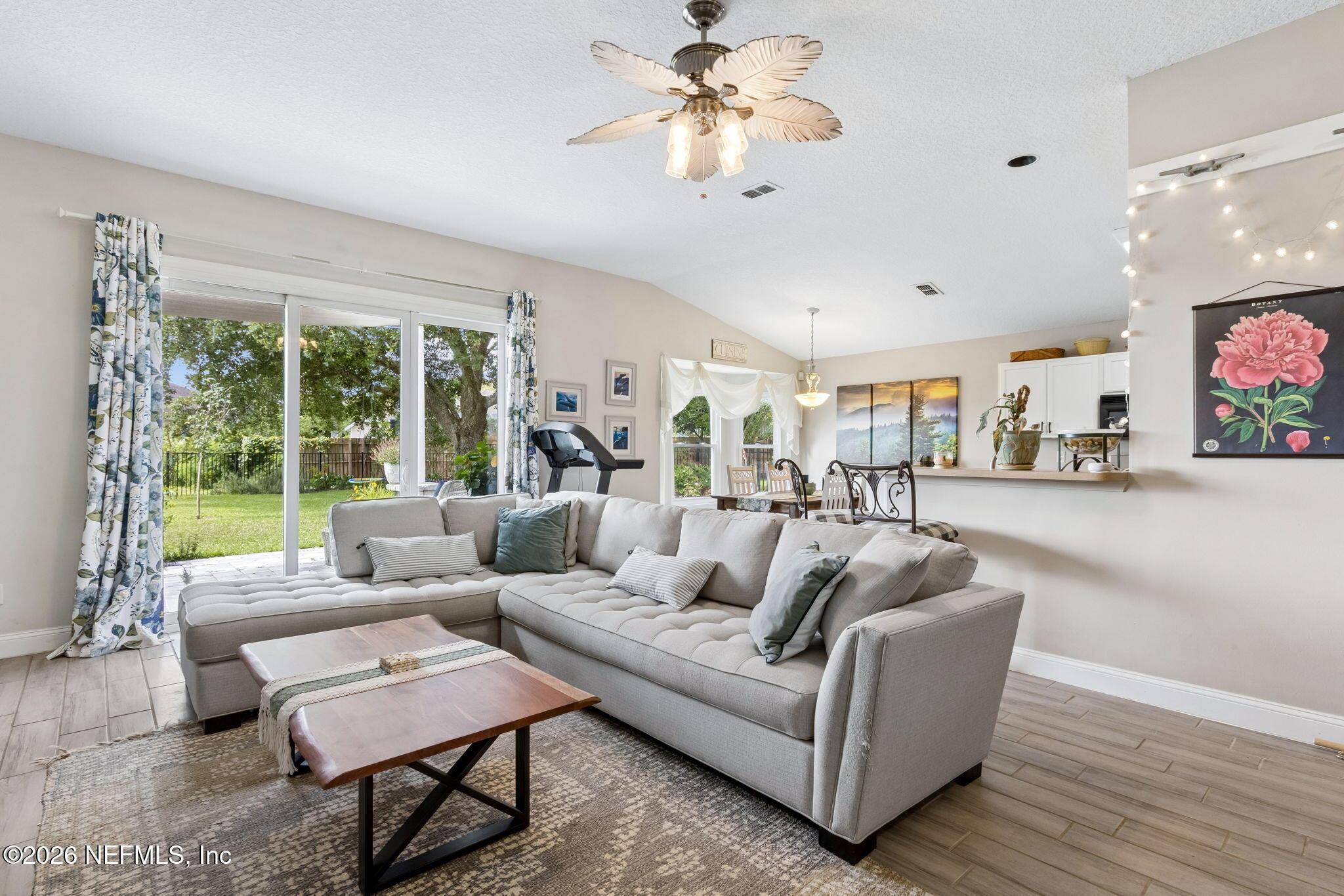 Image 3: 26-web-or-mls-12174 Ripken Cir W-26
