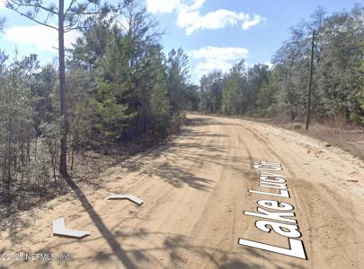 000 LAKE LUCY Circle