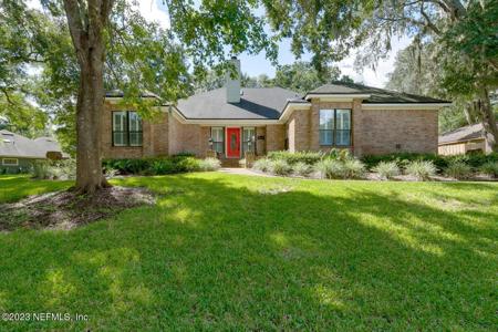 11640 HIDDEN HILLS