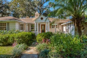 1578 E HOLLY OAKS LAKE RD