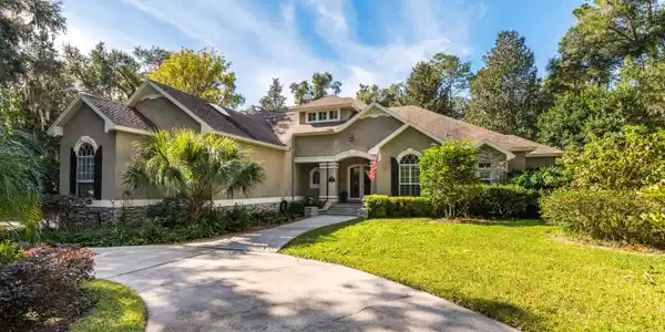 2937 DOCTORS LAKE DR