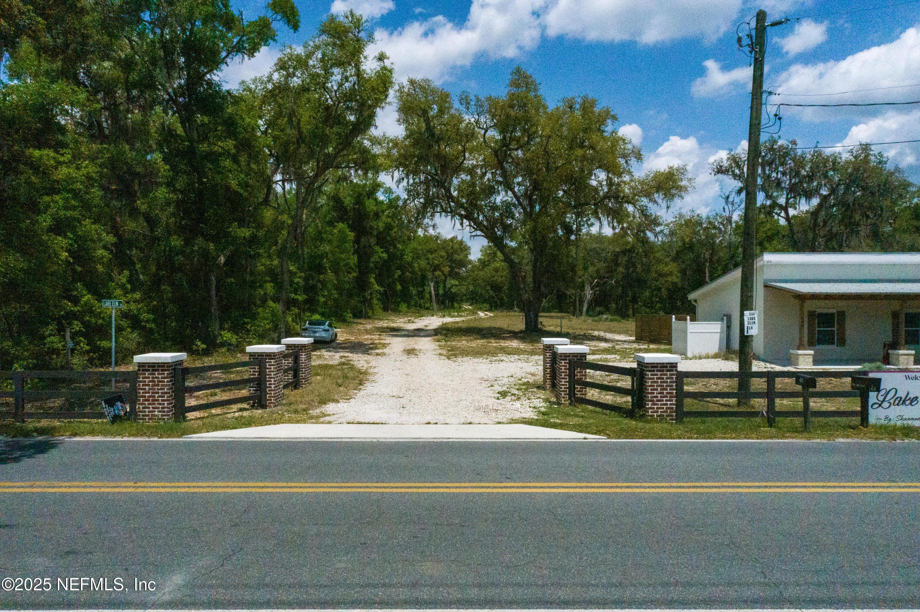 Image 4: 130 LAKE ELIN LN-4