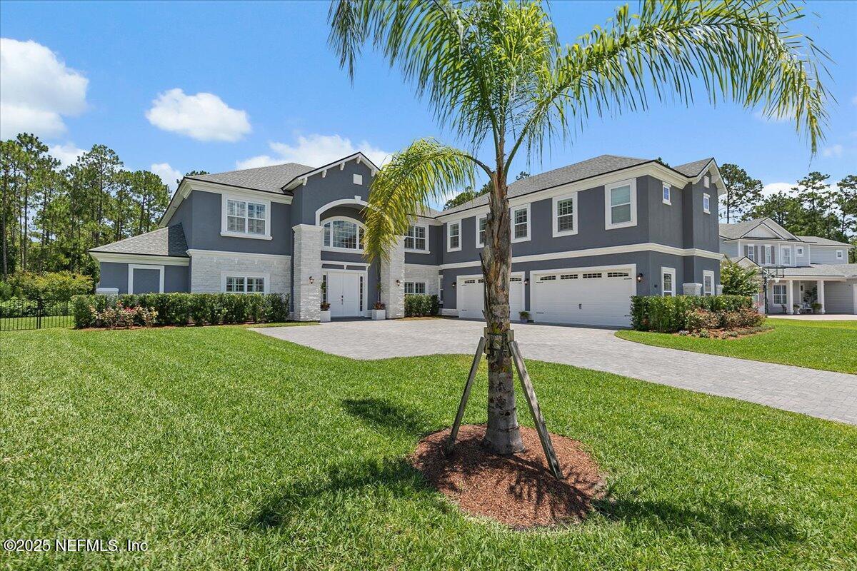 Image 4: Total curb appeal