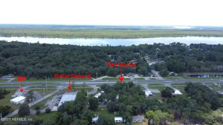 736 S HIGHWAY 17