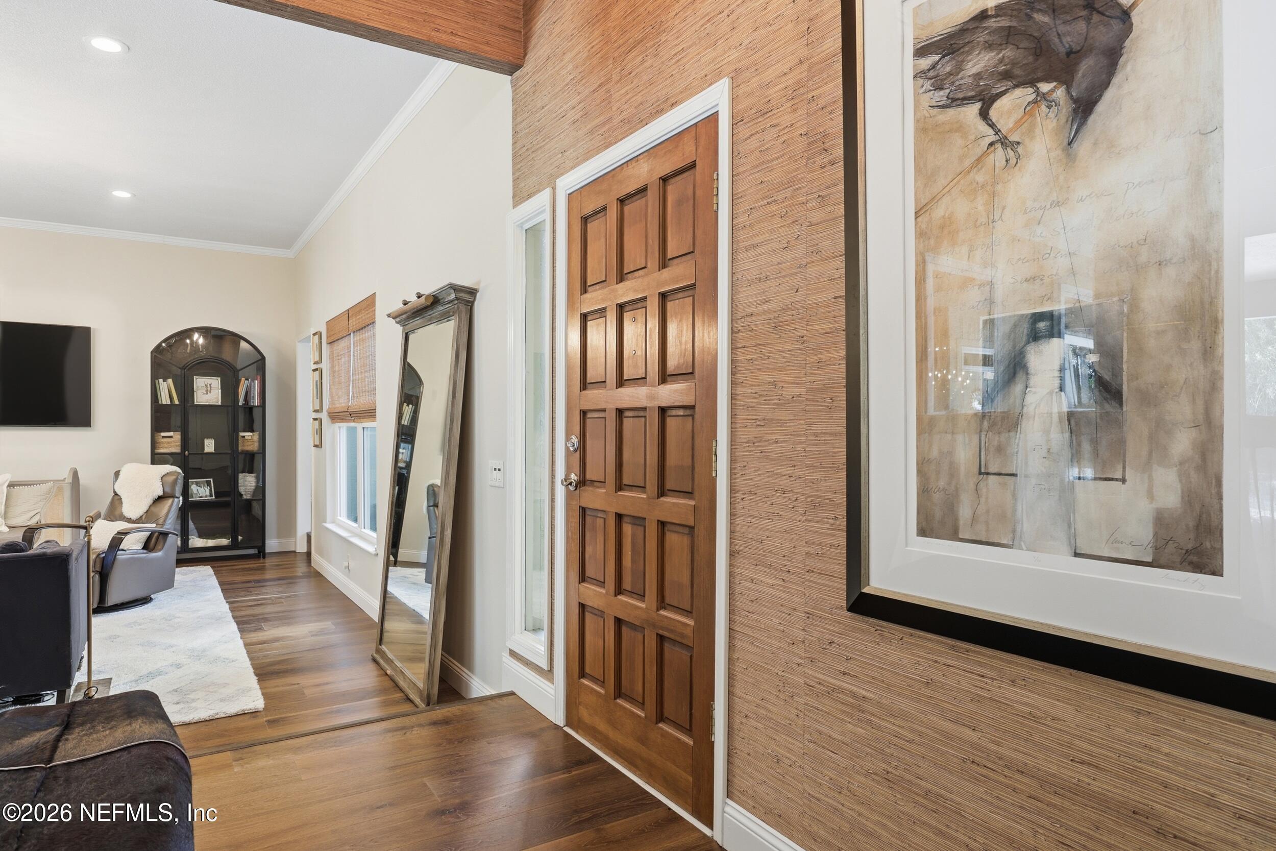 Image 3: Front Entry