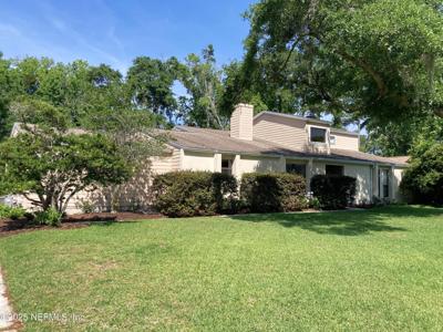 2764 ADMIRALS WALK Drive E