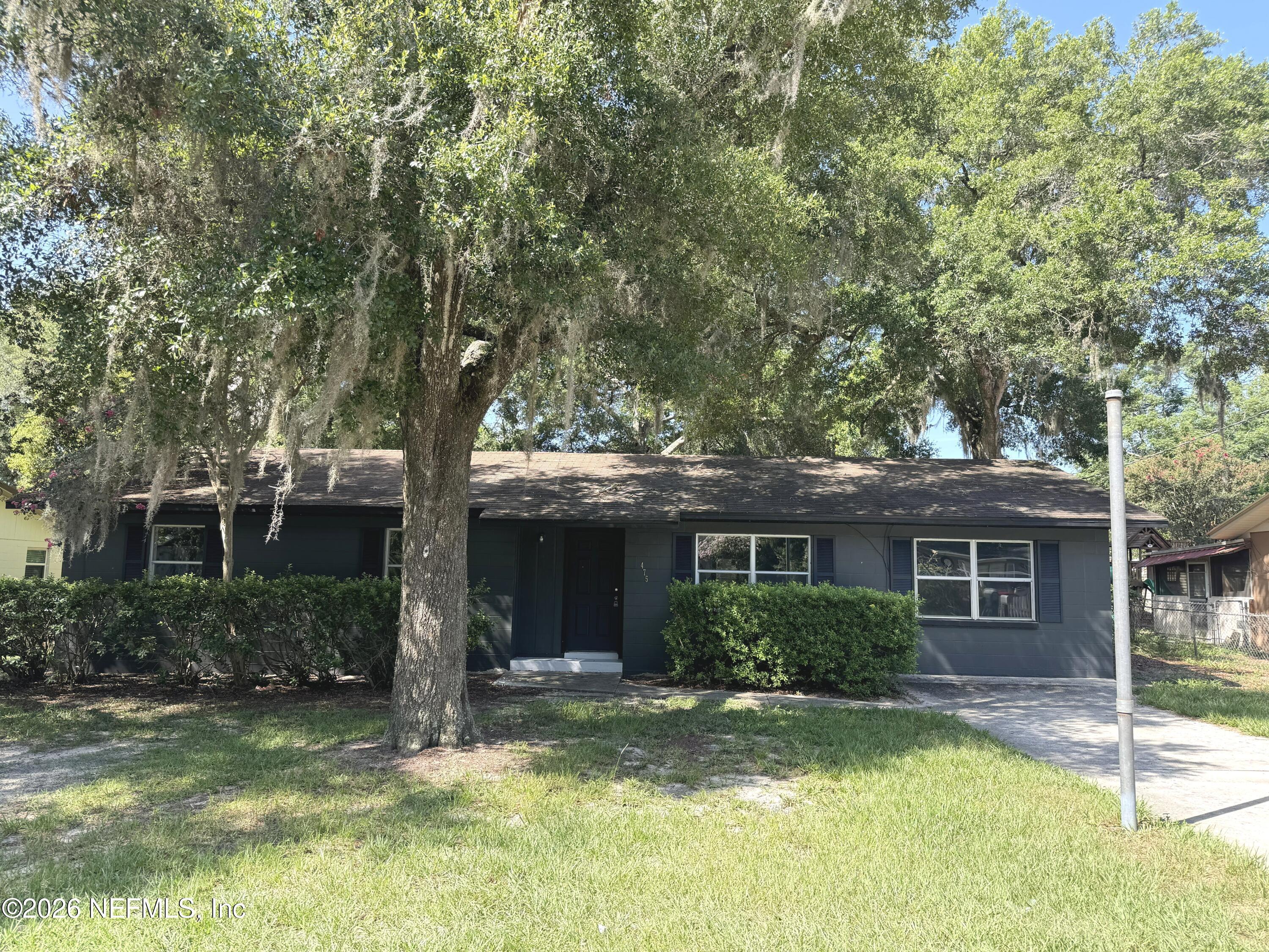Image 1: 01) Solid Concrete Block Home