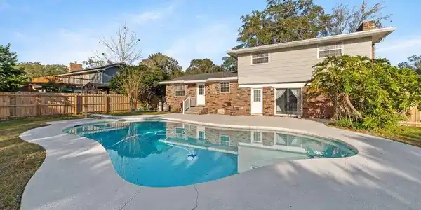2858 BIRCHWOOD Drive