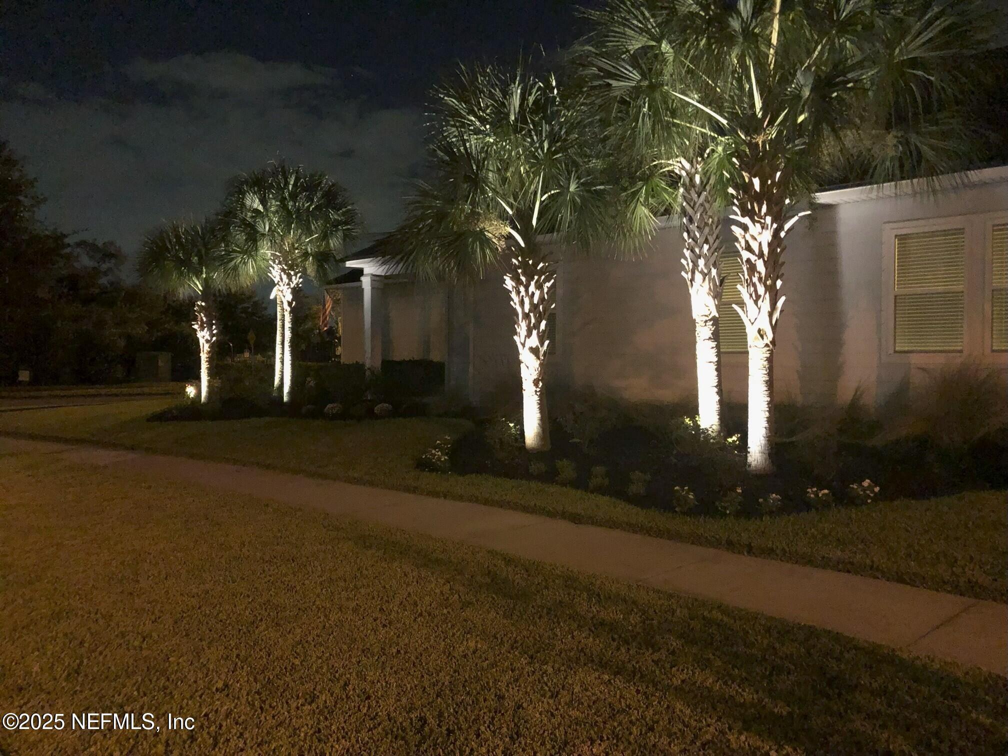 Image 4: Landscape Side View Home - 149 Howalnd