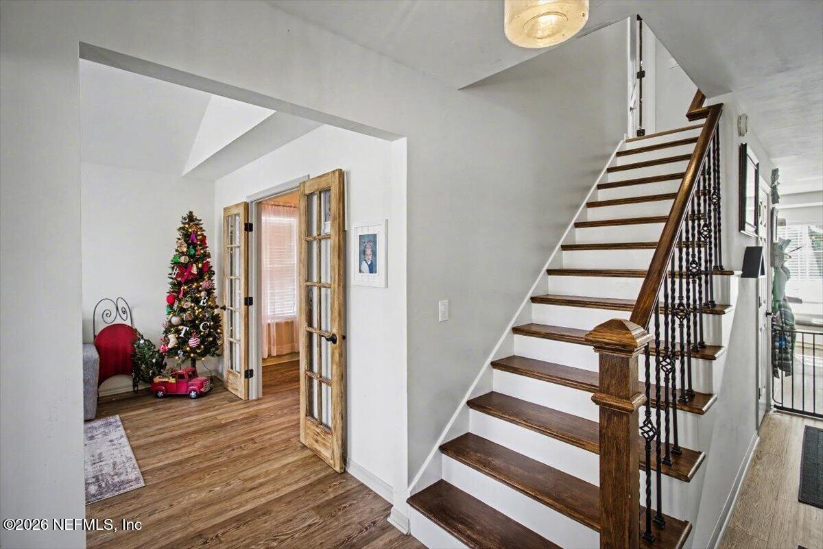 Image 2: 12-JAXREP_6612_Camelot_Ct_Keystone_Heigh