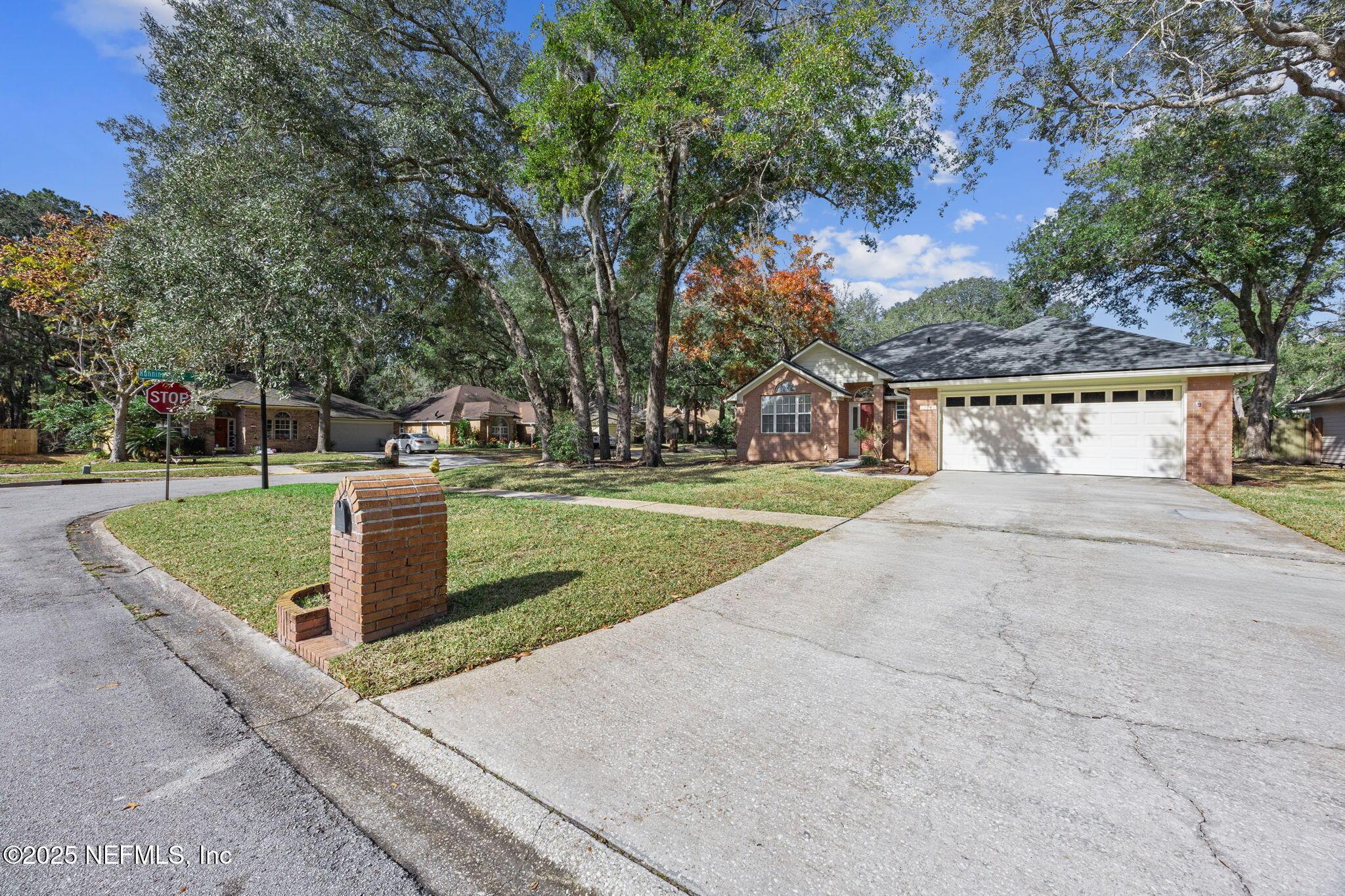 Image 4: 4-web-or-mls-12141 Running Brook Dr (1 o