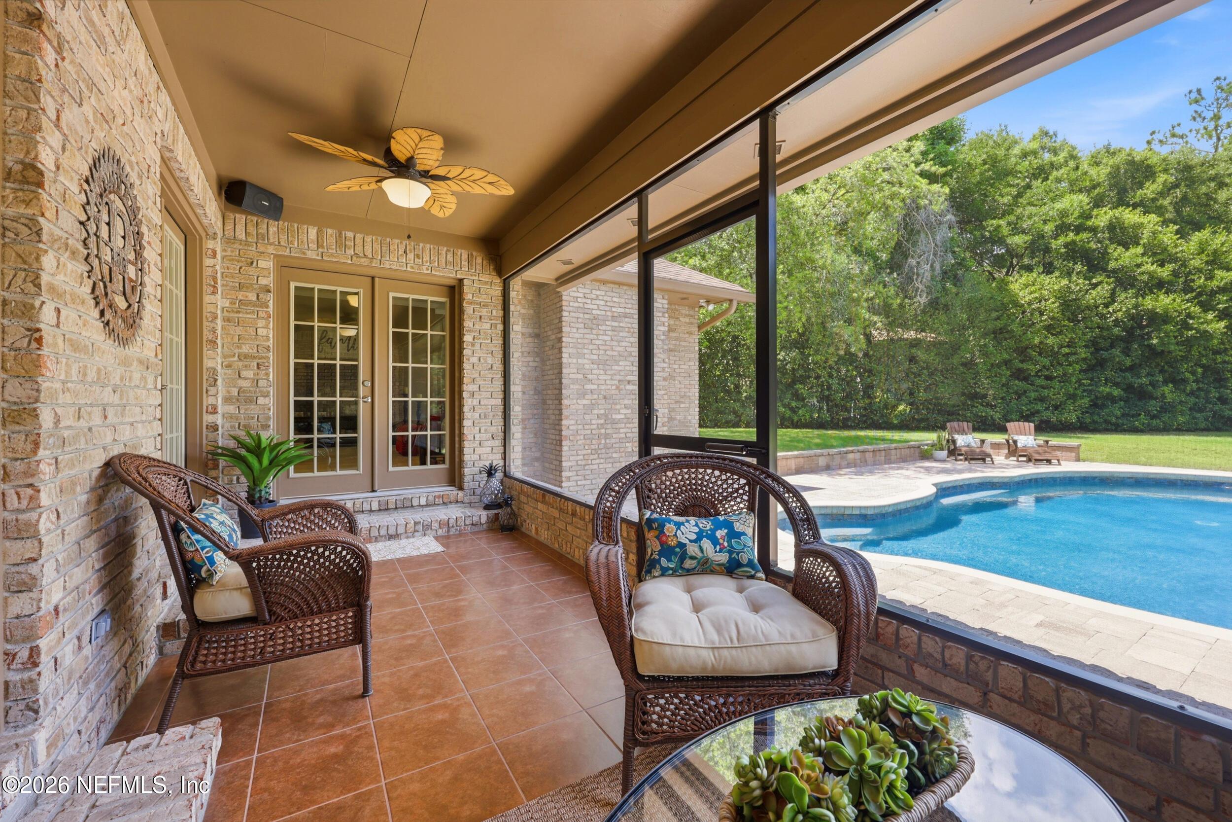 Image 3: Screened Lanai