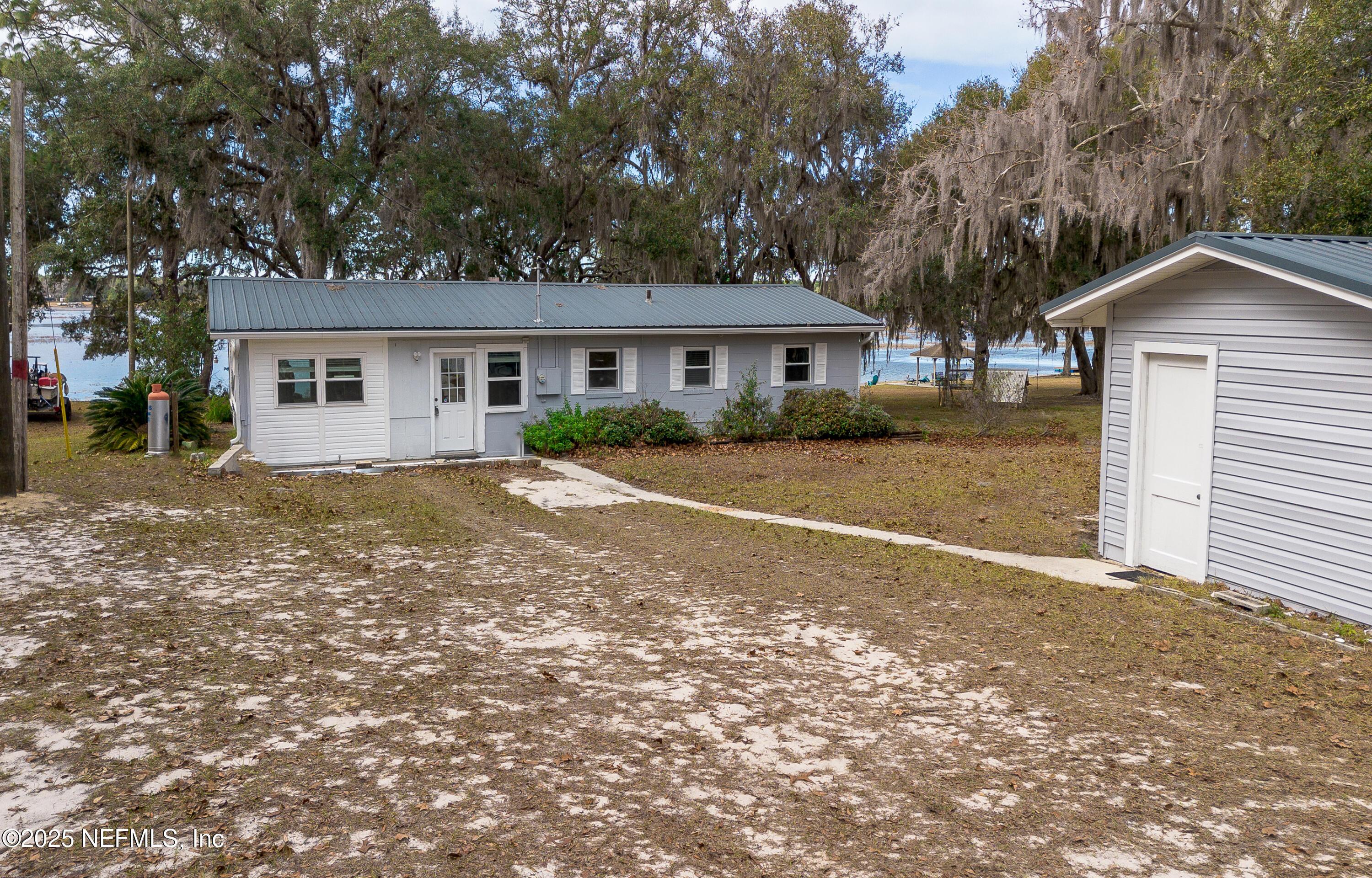 Image 3: Exterior Front