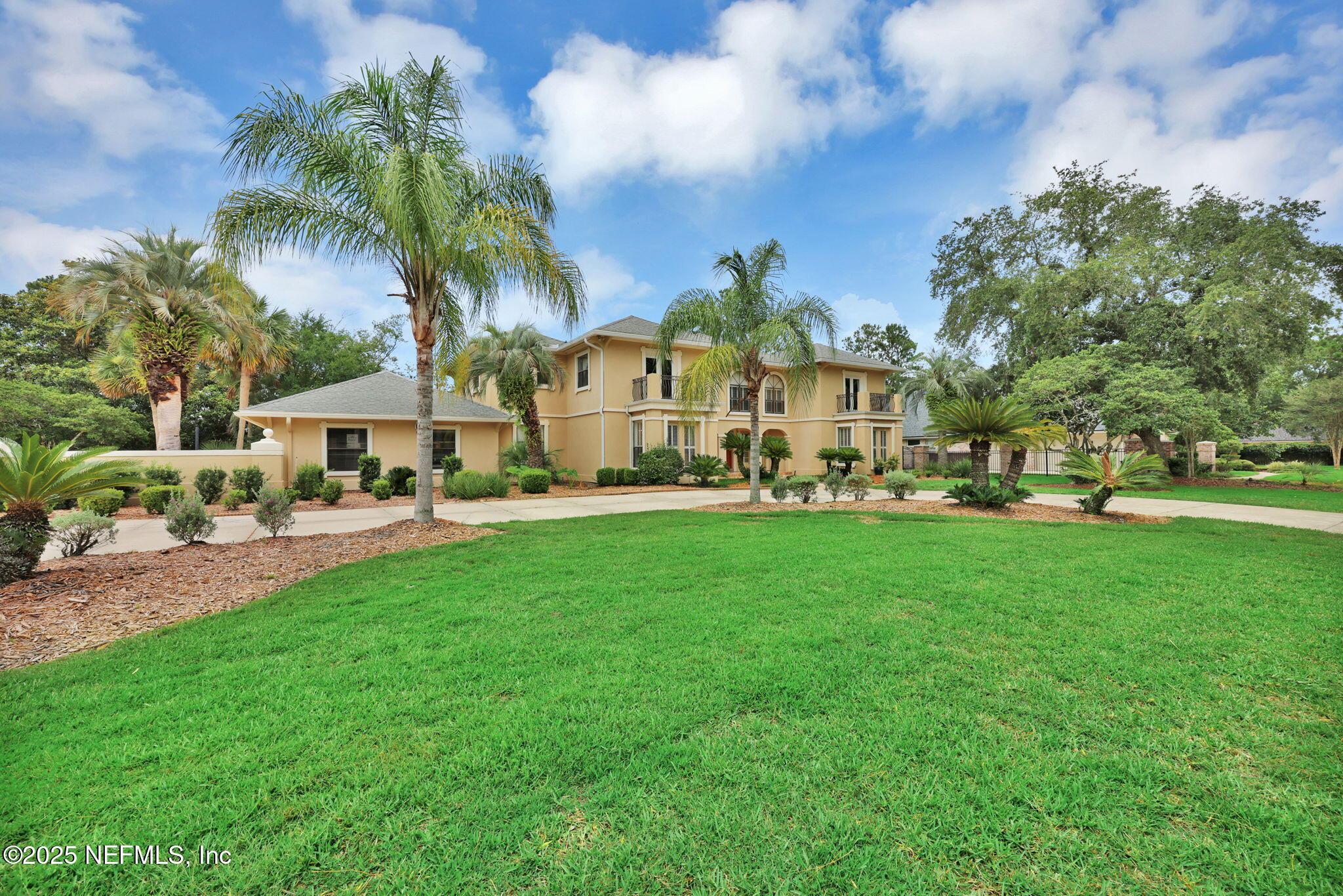 Image 4: Front view 3