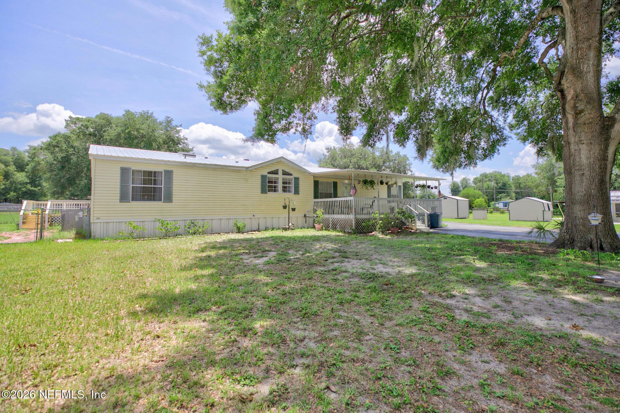 Image 4: 102 Alder