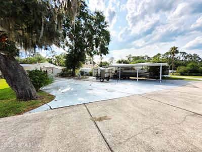 1074 FRONT LOTS 98 & 99 Street