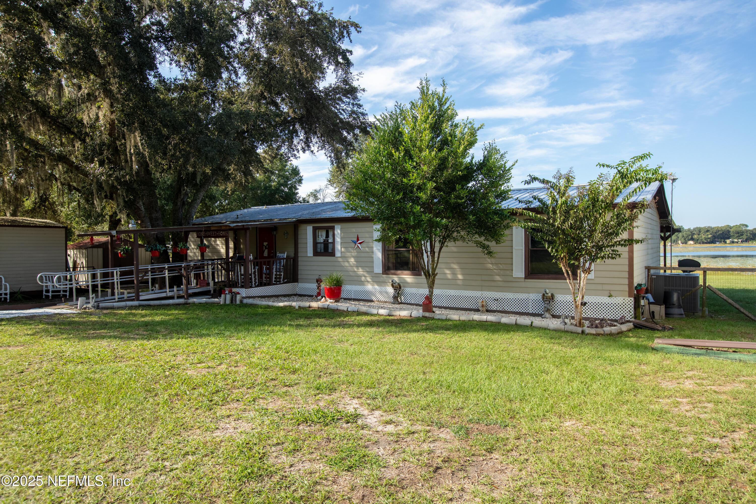 Image 3: Front Entrance