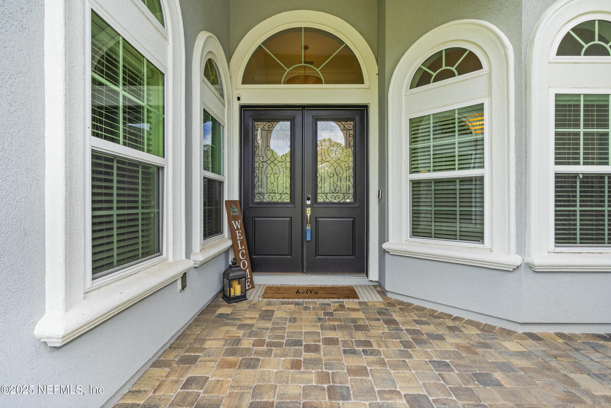 Image 3: Entry View