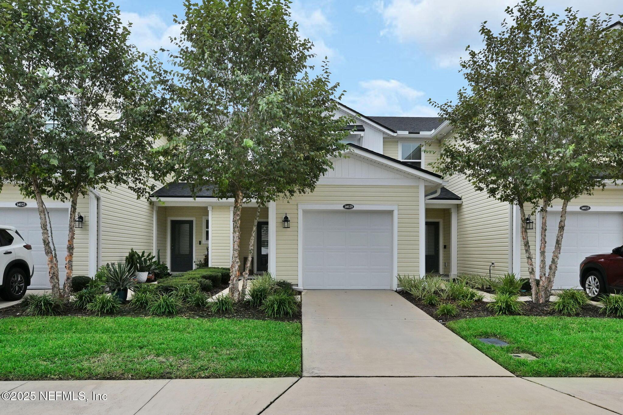 Image 1: 4-web-or-mls-14029 Molina Dr_004