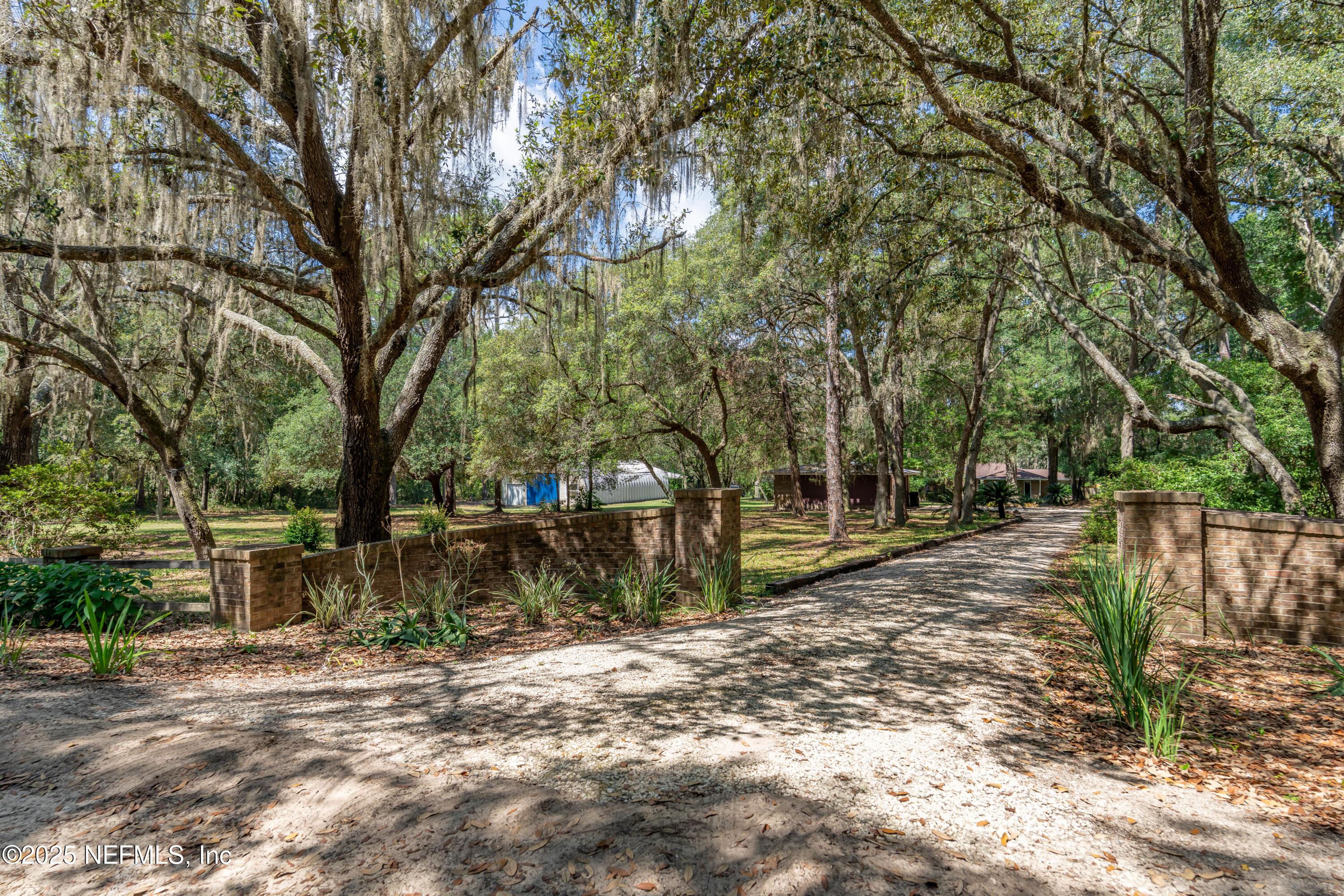 Image 2: BRICK ENTRY TO PROPERTY