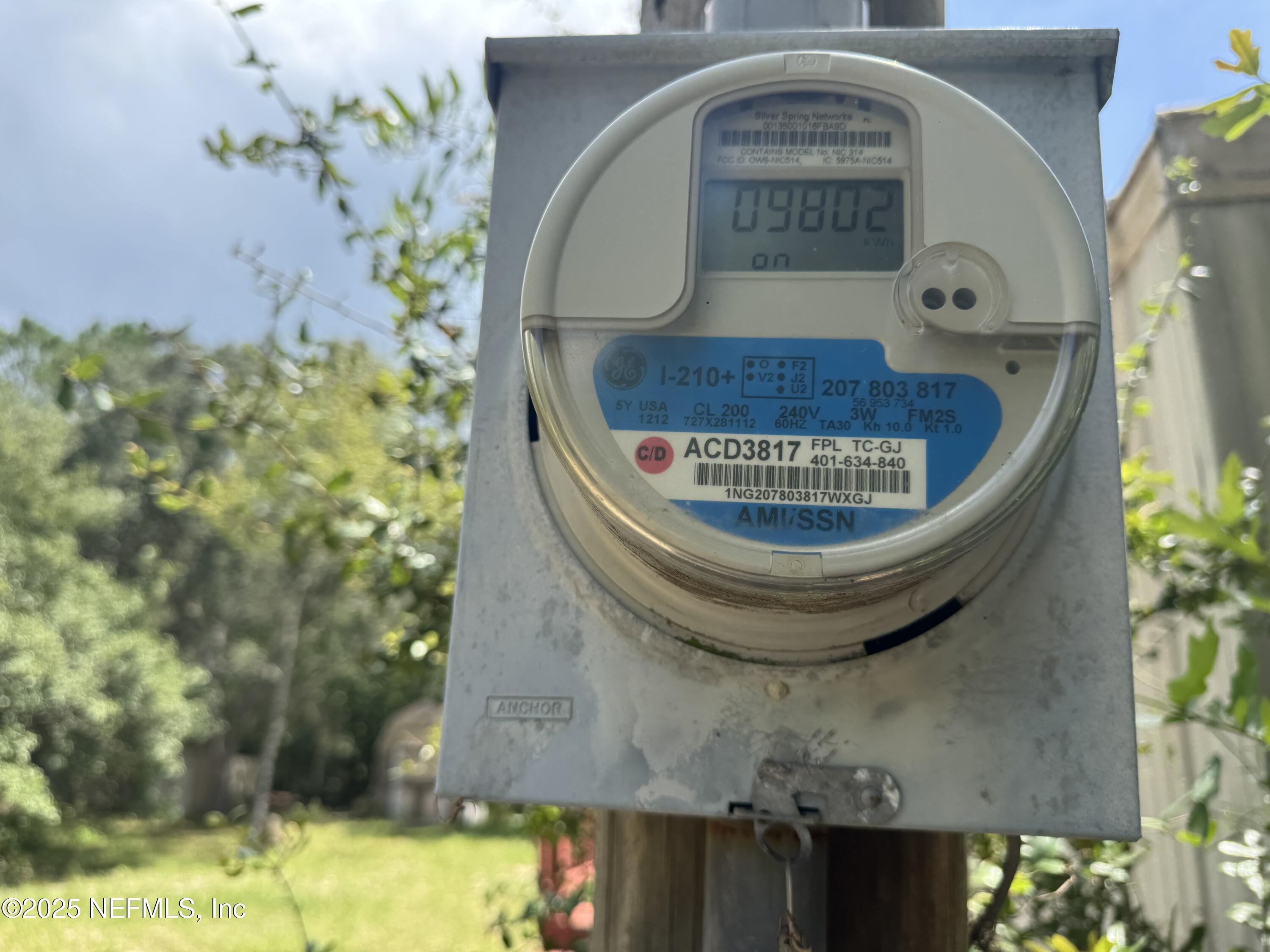 Image 2: 267 LakeView Ct, Interlachen, FL