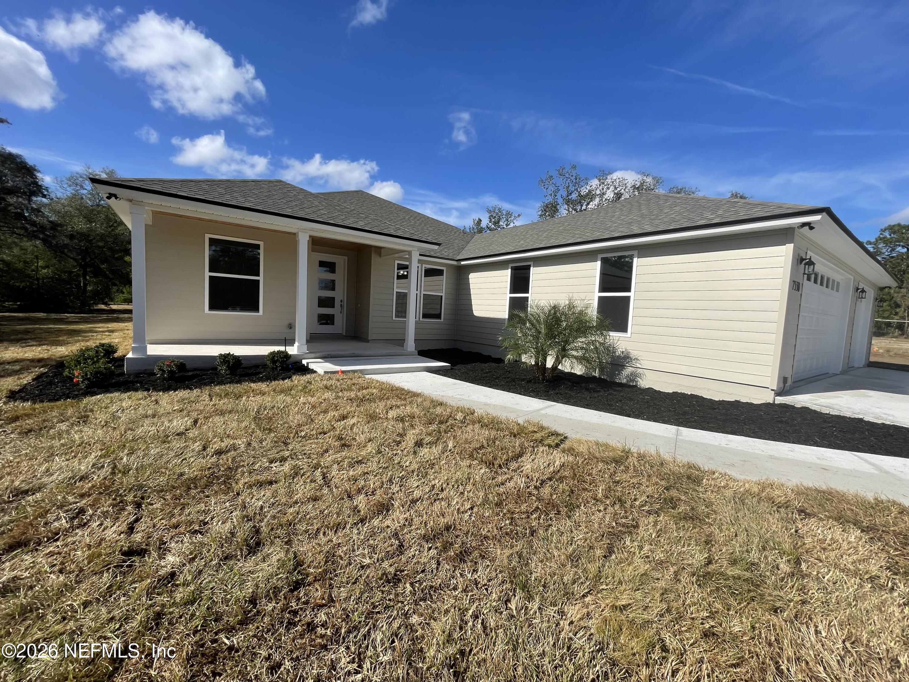 Image 2: 7550 - Front walk way