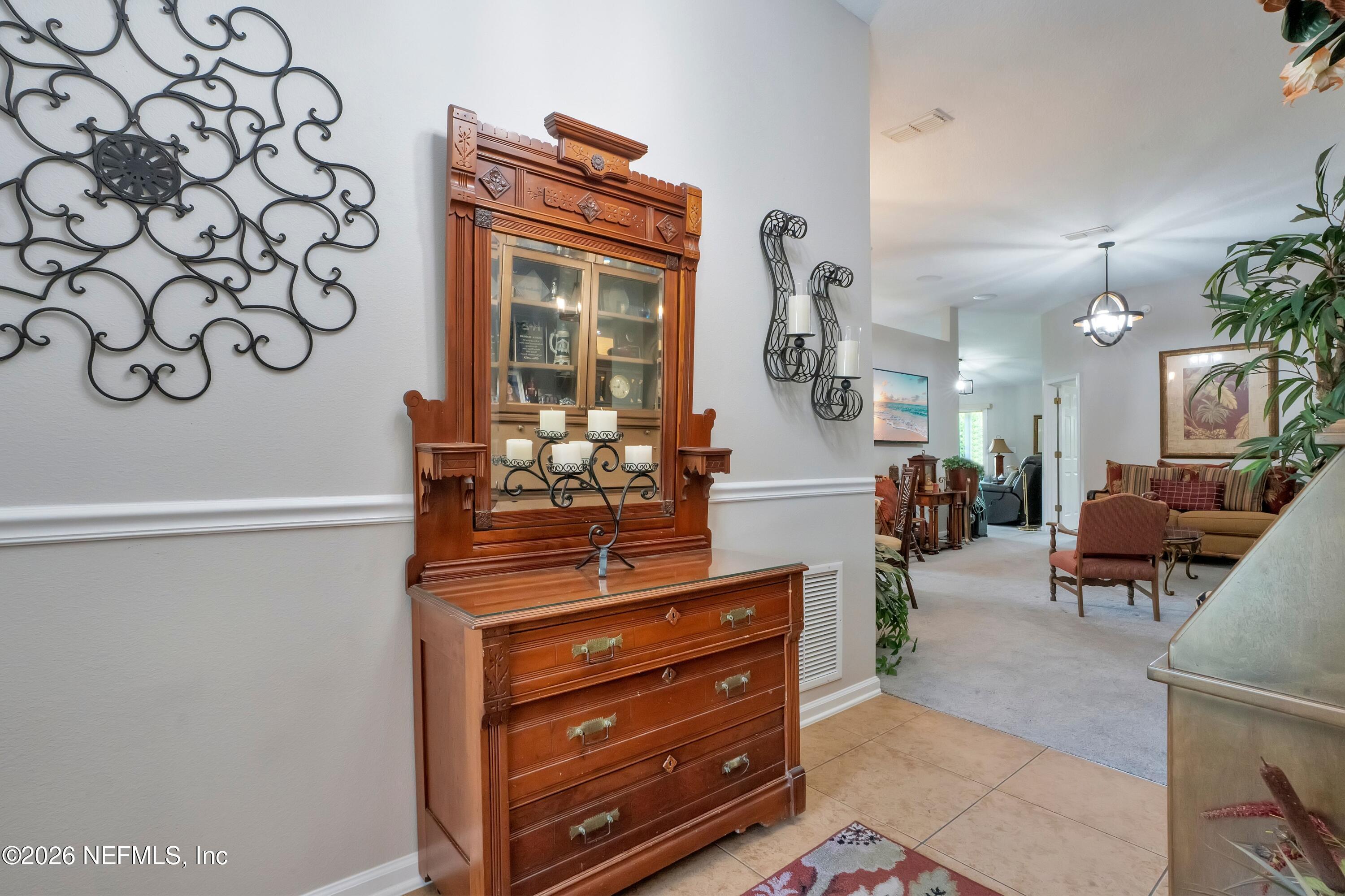 Image 3: Entry Foyer