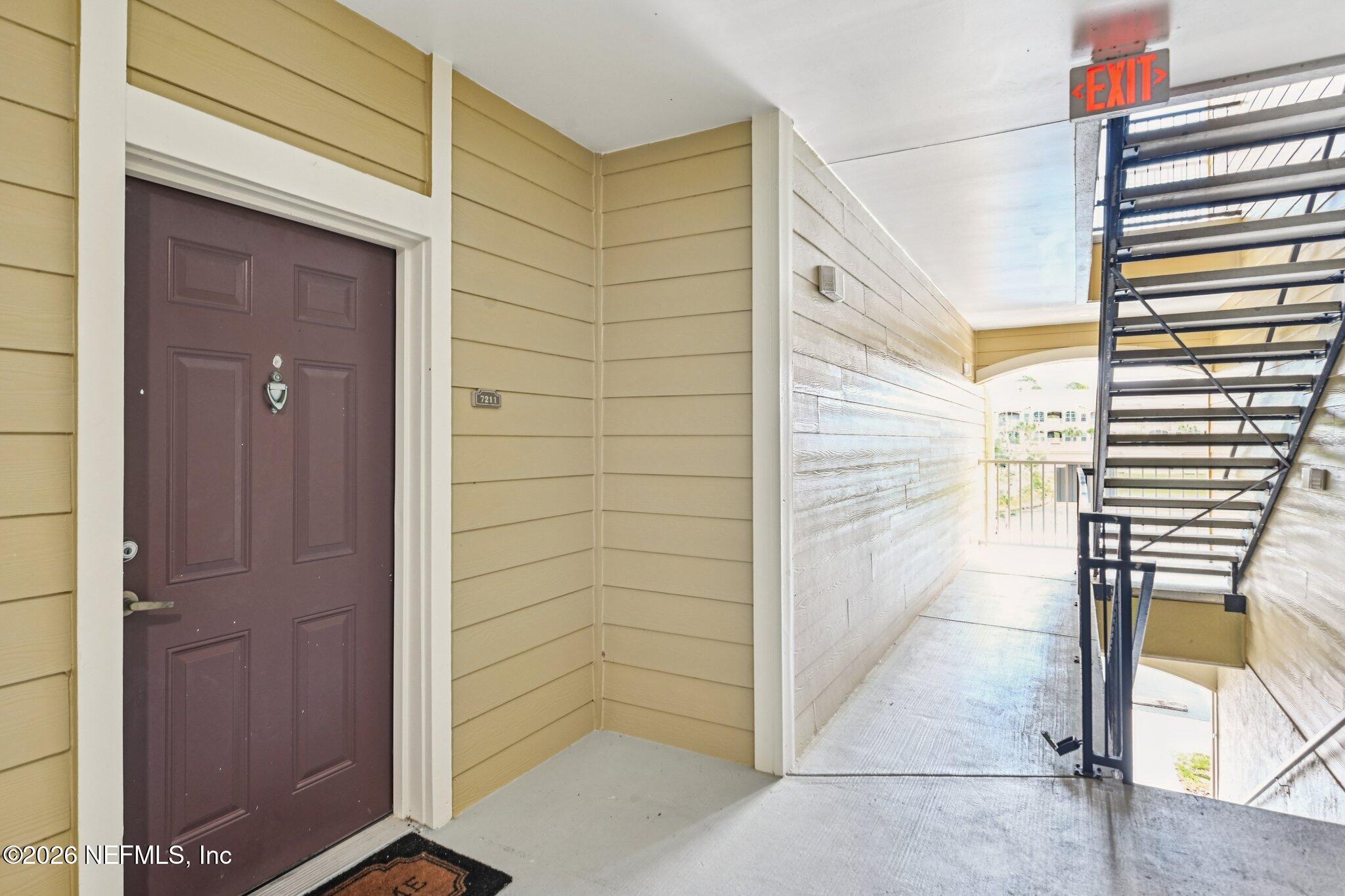 Image 2: 5-web-or-mls-Old Village Center Cir 7211