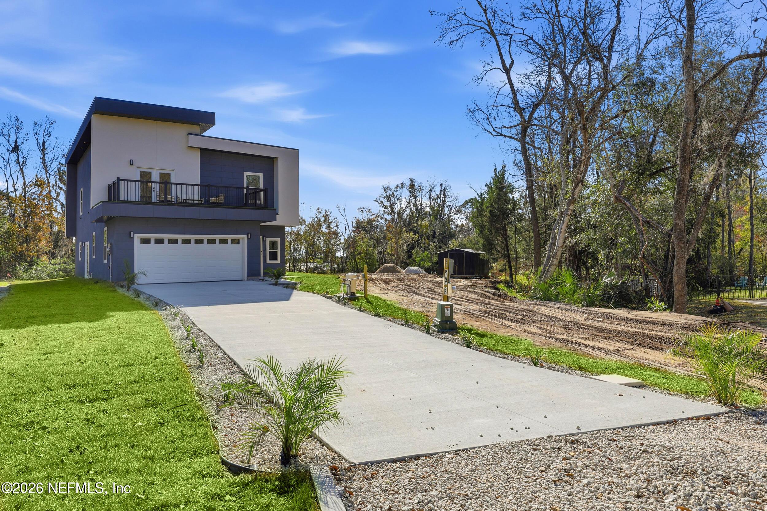 Image 3: Front elevation