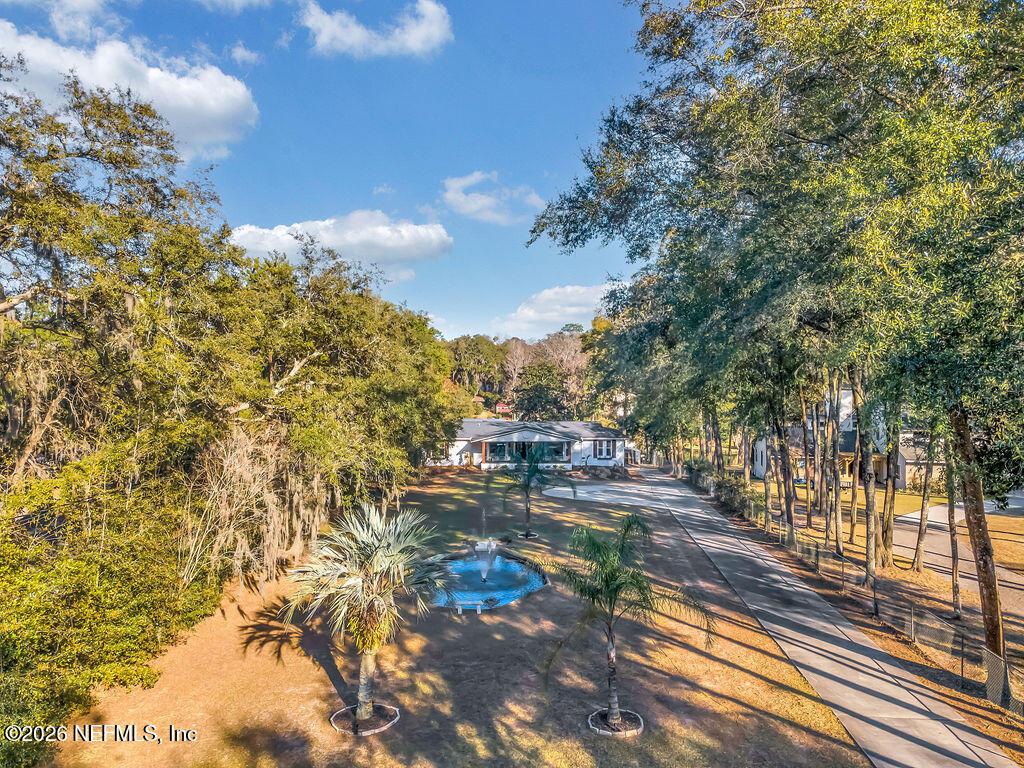 Image 3: arthur-moore-113