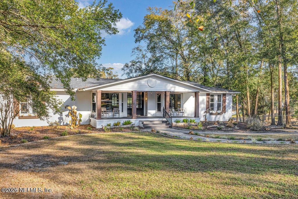 Image 4: arthur-moore-94