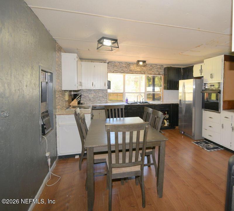 Image 2: KitchenDinningArea