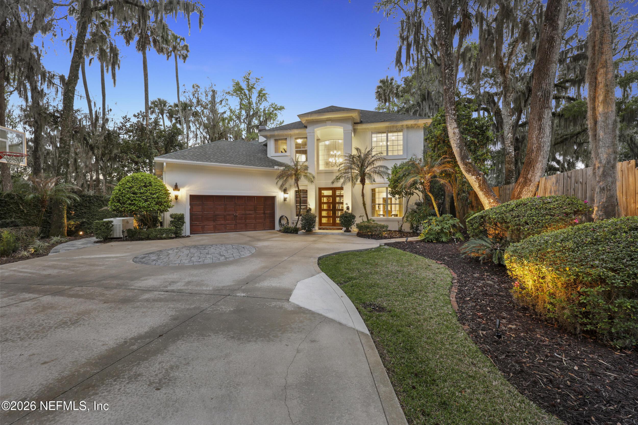 Image 2: 134_the real estateographers_twilight_21