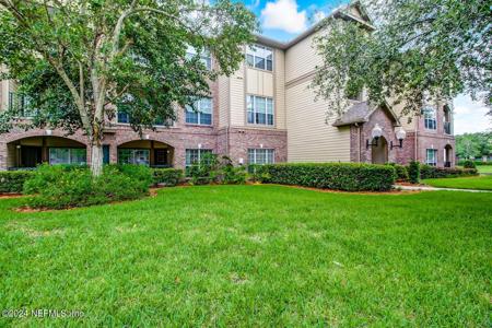 7800 POINT MEADOWS Drive