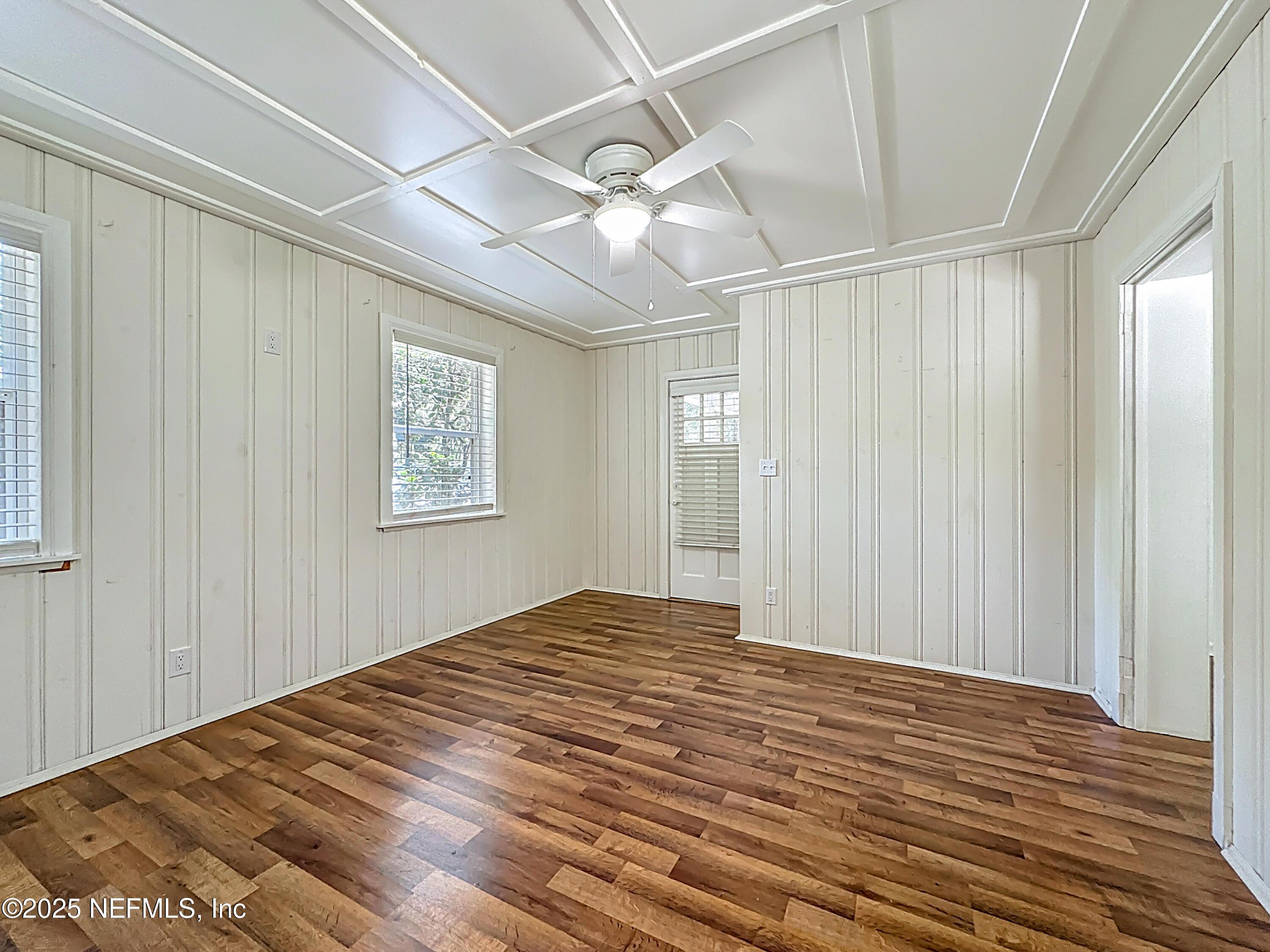 Image 4: 2254 Lake Lucina Drive-10